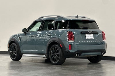 2024 MINI Cooper S Countryman Iconic