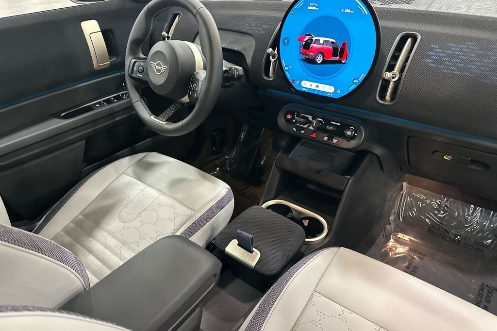 2025 MINI Cooper Countryman Signature Plus