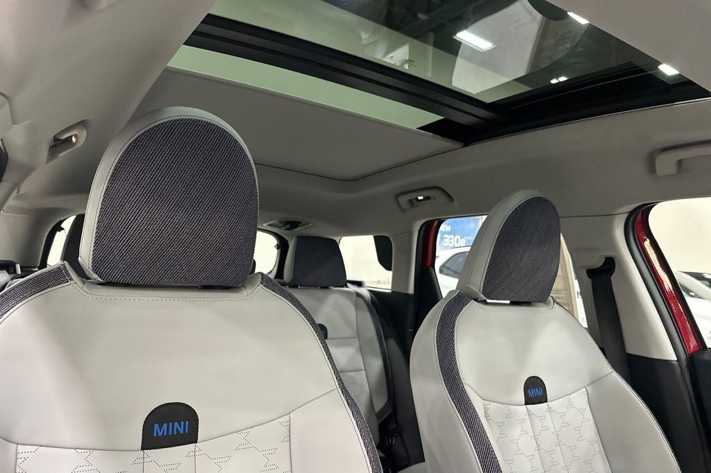 2025 MINI Cooper Countryman Signature Plus