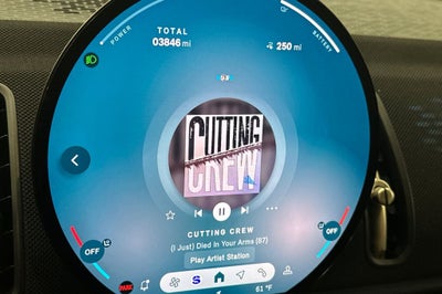 2025 MINI Cooper Countryman Signature Plus