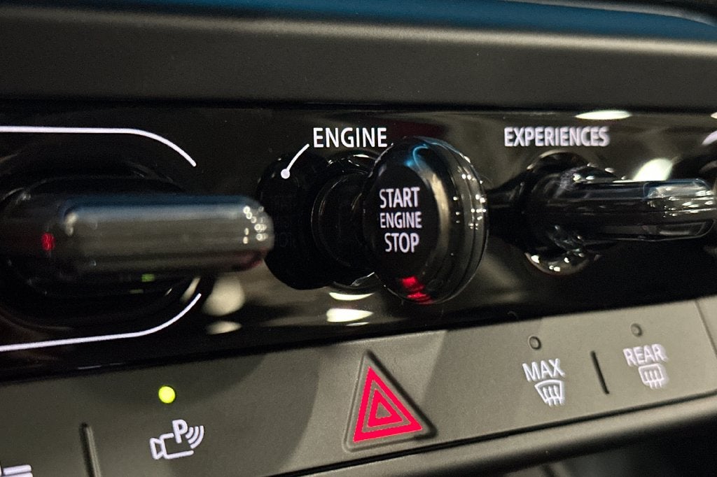 2027 MINI COUNTRYMAN SIGNATURE PLUS